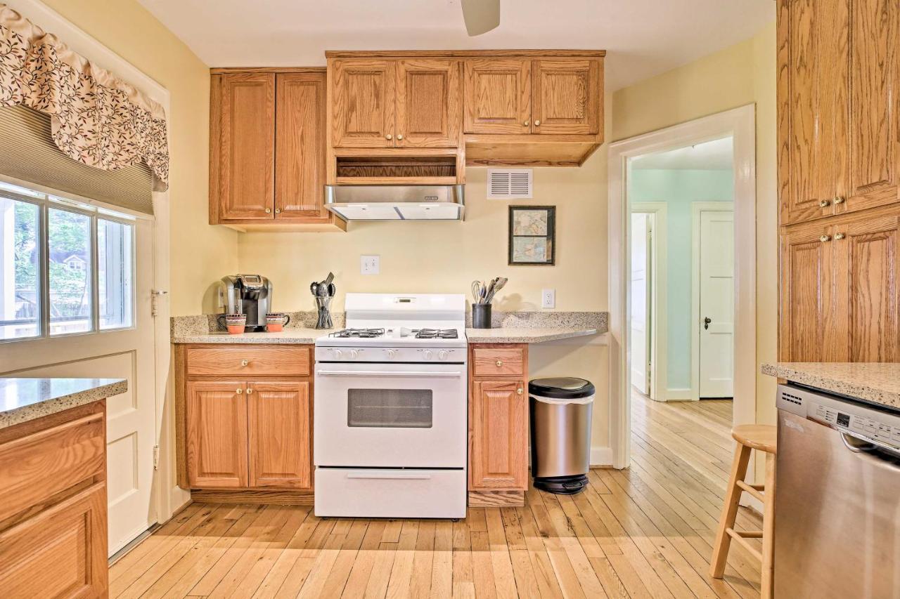 Lexington Getaway With Backyard Deck Less Than 2 Mi To Uk! Екстер'єр фото